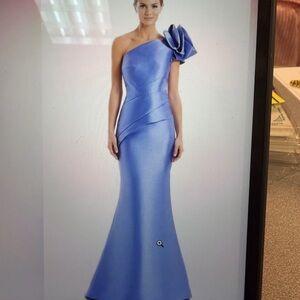 Chic One-Shoulder Satin Dress in Blue